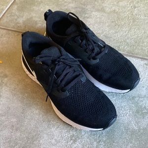 Nike Odyssey react flying running shoes